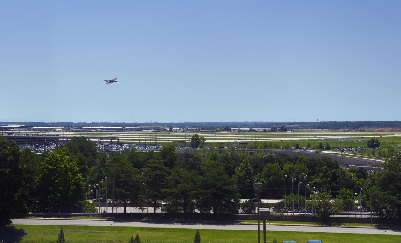 Renaissance Atlanta Airport Gateway Hotel Экстерьер фото